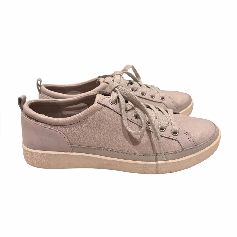 Vionic Winny Vapor Grey Nubuck Sneaker Arch Support Women Size 9.5